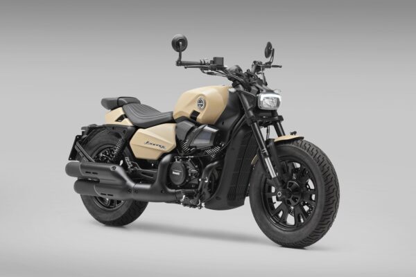 Leoncino-Bobber-400-Desert-tan